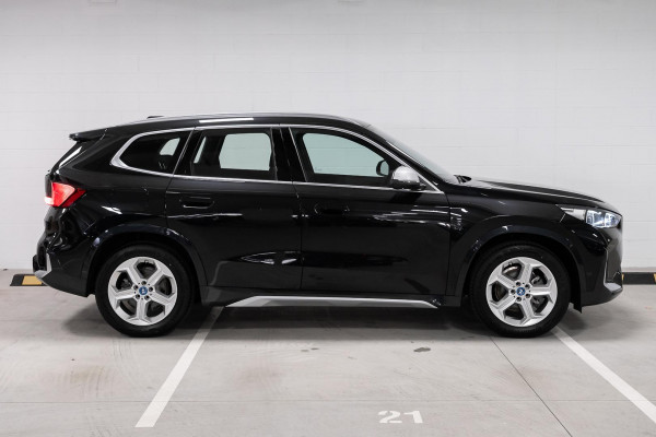 2024 BMW iX1 U11 eDrive20 xLine SUV image 5