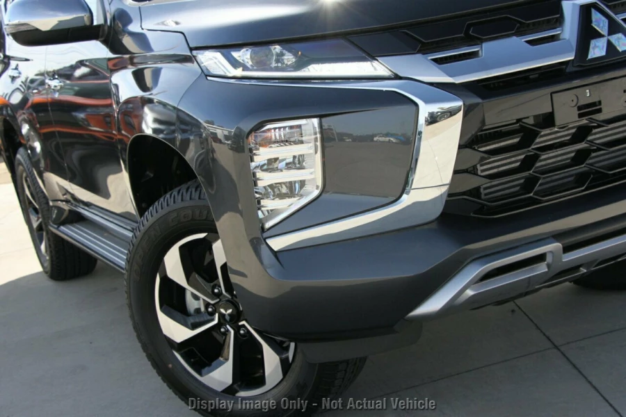 2025 Mitsubishi Pajero Sport QG GLS Wagon Image 2