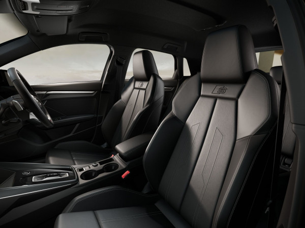 2025 MY26 Audi A3 GY TFSI 150kW S line Hatch image 8