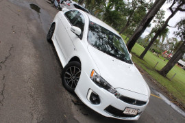 Mitsubishi Lancer ES CF