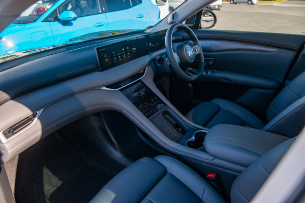 2026 MG IM6 Performance SUV Image 16