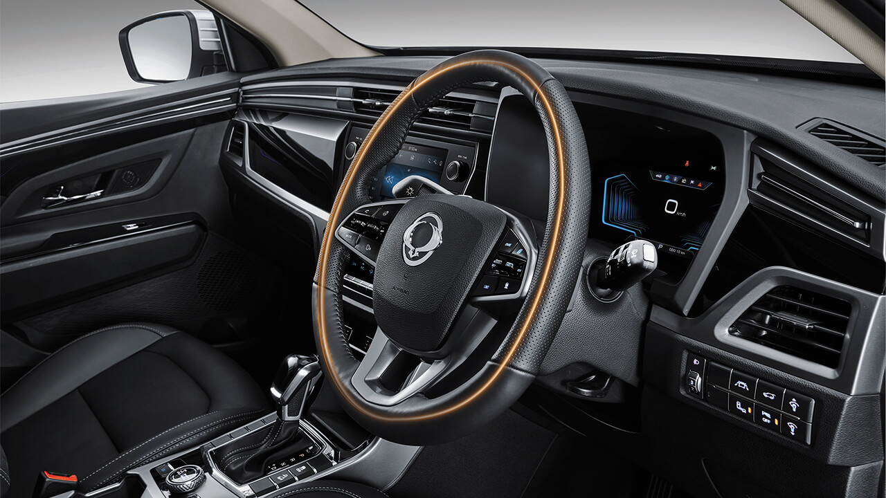 Heated leather steering wheel Image
