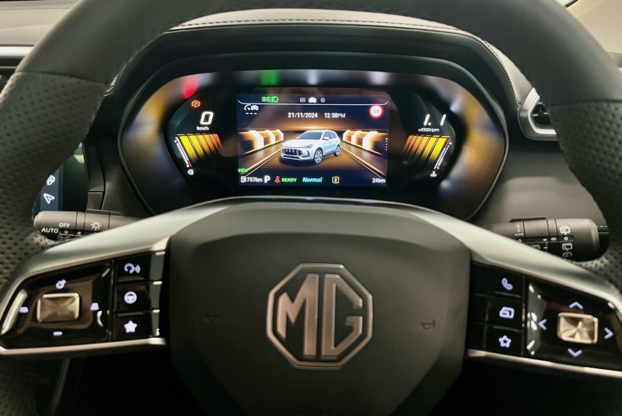 2025 MG ZS Hybrid+ Essence SUV Image 17