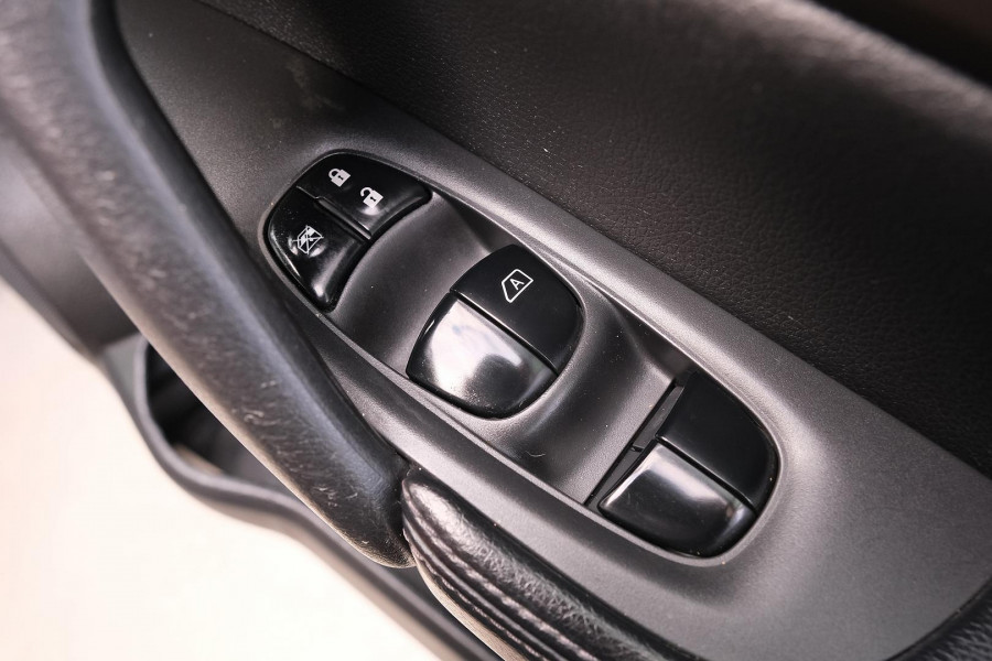 2014 Nissan X-Trail T32 ST-L SUV Image 12