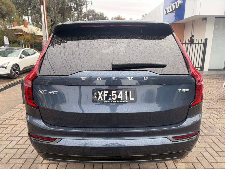2025 MY26 Volvo XC90 L Series Plus T8 Plug-in Hybrid Dark SUV Image 8