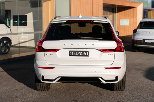 2026 Volvo XC60 UZ Ultra T8 Plug-in Hybrid Dark SUV Image 9