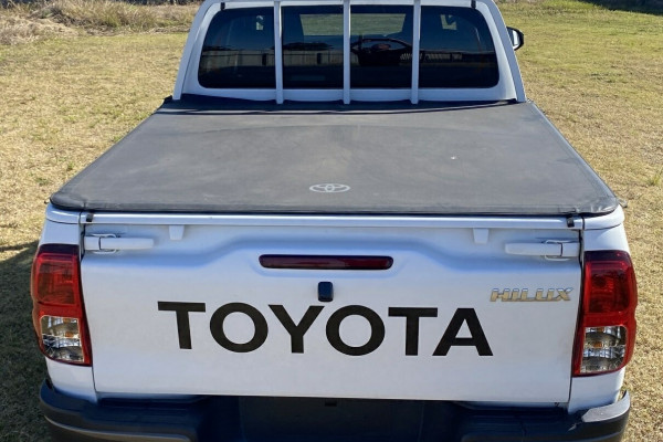 2018 Toyota Hilux TGN121R Workmate Double Cab 4x2 Ute Image 5