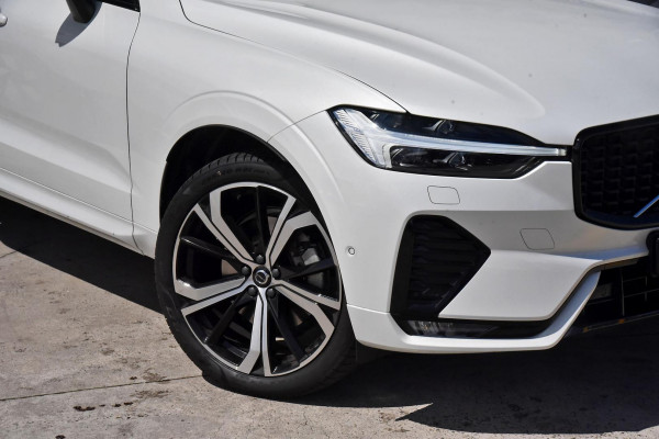 2023 Volvo XC60  Ultimate B6 Dark SUV Image 2