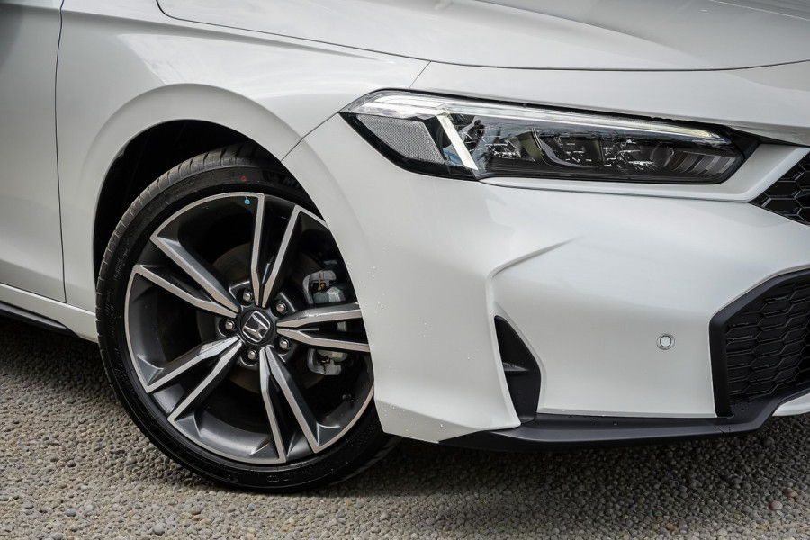 2024 MY25 Honda Civic 11th Gen e:HEV LX Hatch Image 5