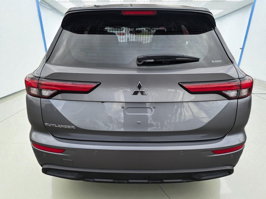 2022 Mitsubishi Outlander ZM ES SUV Image 7