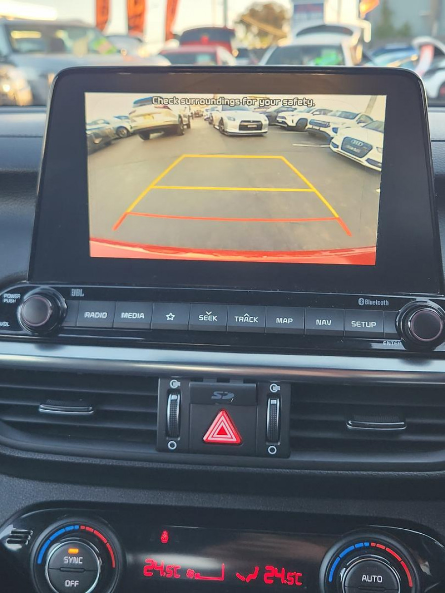 2020 MY1  Kia Cerato BD GT Hatch Image 18