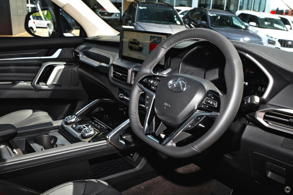 2025 LDV D90 SV9A Executive SUV Image 6