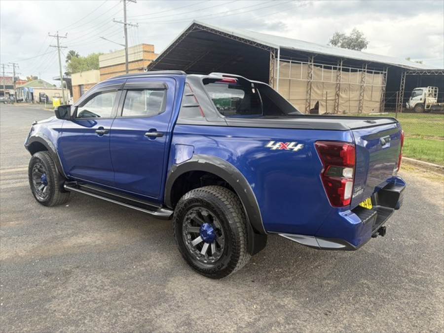 2020 MY21 Isuzu D-MAX RG X-TERRAIN Ute Image 4
