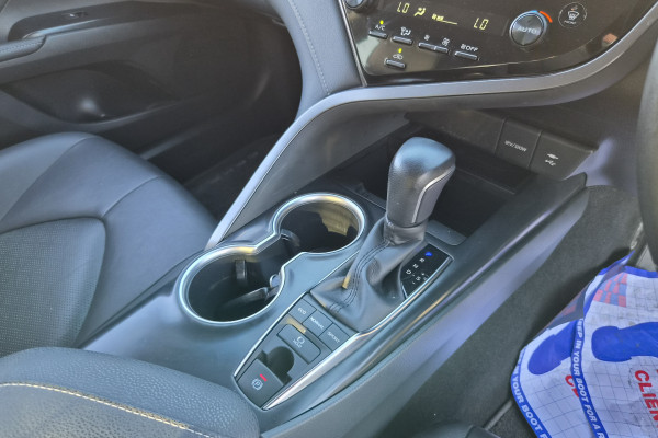 2020 Toyota Camry AXVH71R SX Sedan Image 19