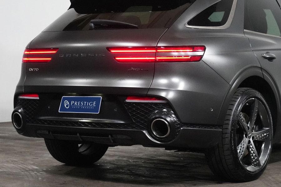 2023 Genesis GV70 2.5t Awd SUV Image 8