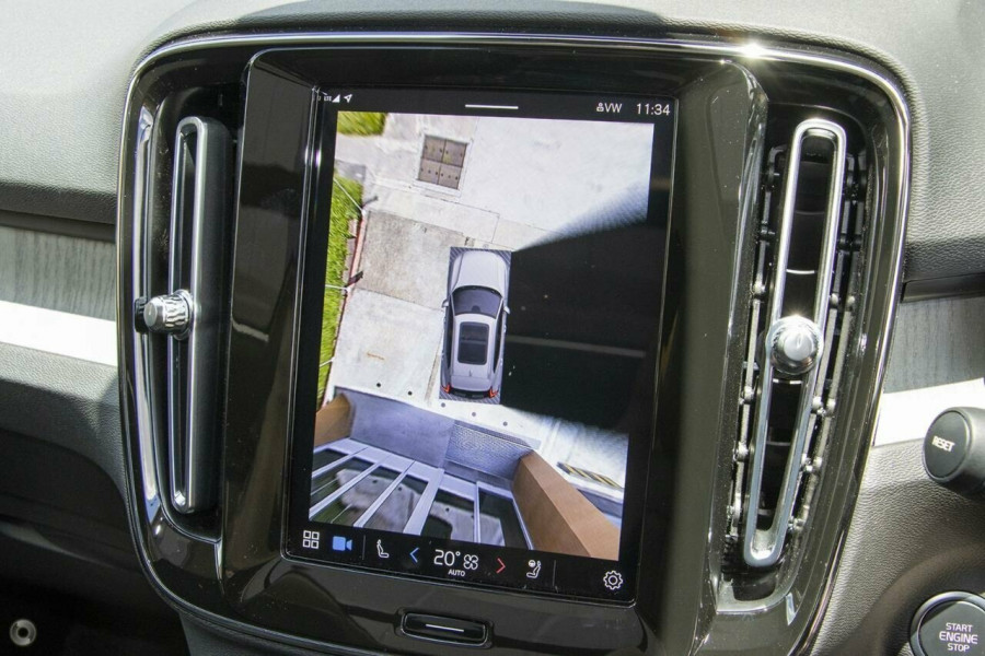 2025 Volvo XC40 XZ Plus B4 SUV Image 9