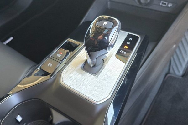 2024 MG MG5 AP32 Essence Sedan