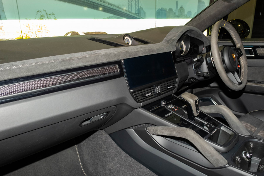 2022 Porsche Cayenne Turbo GT Coupe