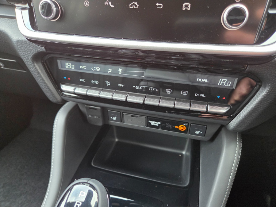 2026 Isuzu MU-X RJ LS-T SUV Image 17