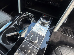 2018 Land Rover Discovery Series 5 HSE Luxury SUV