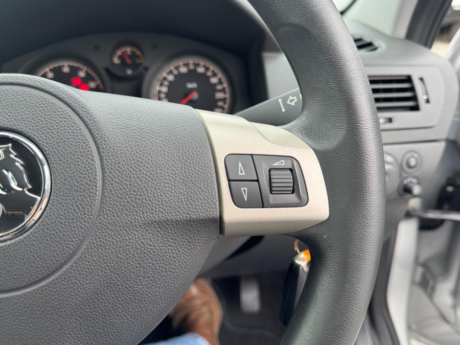 2008 Holden Astra AH CD Hatch Image 21