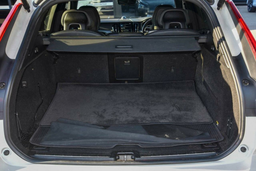 2018 Volvo XC60 UZ T6 R-Design SUV Image 20