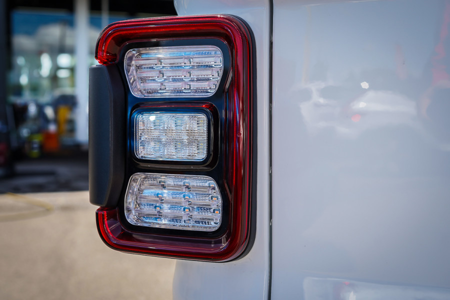 2023 Jeep Gladiator JT Rubicon Pickup Image 9