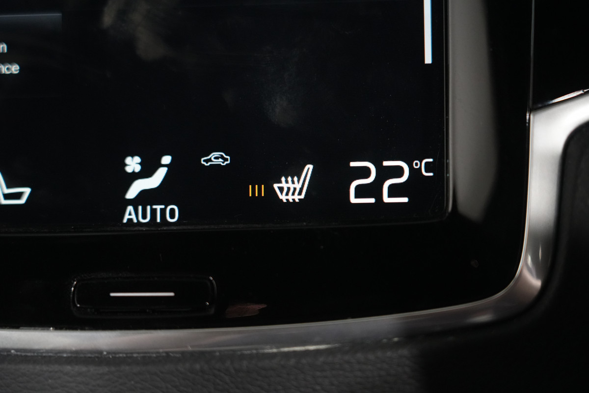 2021 Volvo XC90 L Series T8 Recharge SUV