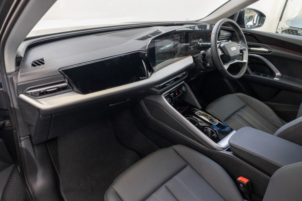 2025 Audi Q5 GU TFSI 150kW SUV image 8