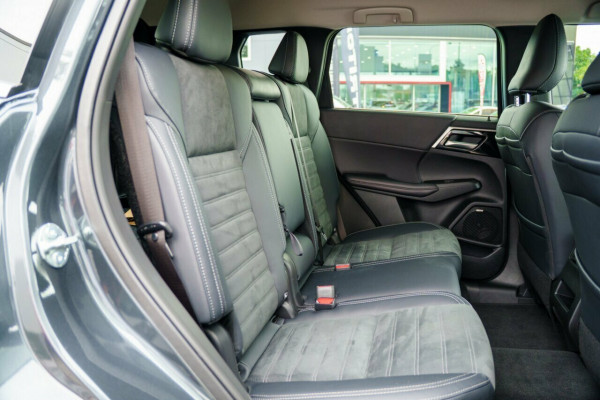 2025 Mitsubishi Outlander ZM Aspire SUV Image 8