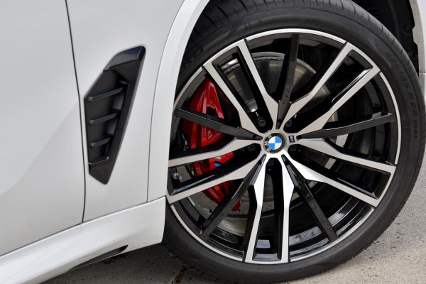 2025 BMW X5 G05 LCI xDrive40i M Sport SUV image 26