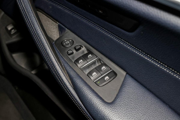 2019 BMW 5 Series G30 530i M Sport Sedan image 17
