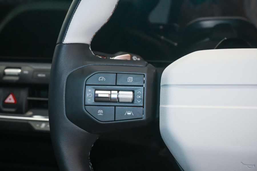 2025 Kia K4 CL4m GT-Line Sedan Image 13