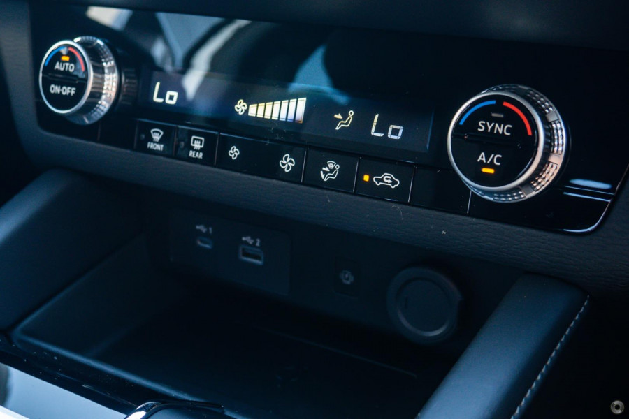 2024 Mitsubishi Outlander ZM LS SUV Image 15