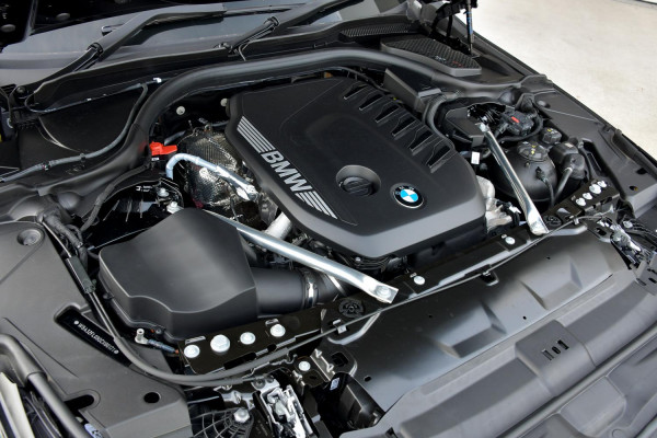 2025 BMW 5 Series G60 540d xDrive Sedan image 25
