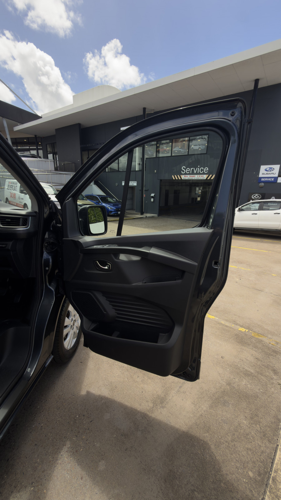 2025 Renault Trafic X82 Crew Lifestyle Van Image 23