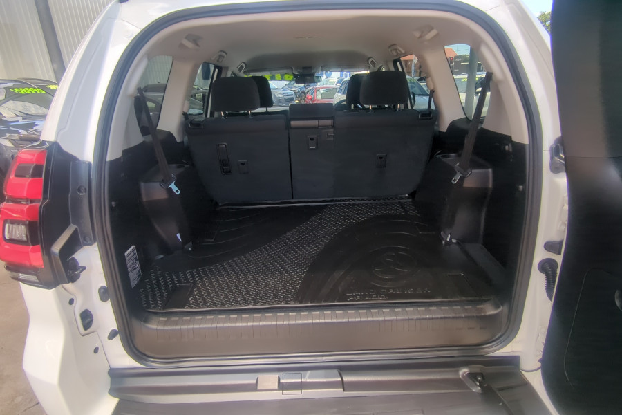 2023 Toyota LandCruiser Prado GDJ150R GXL SUV Image 11