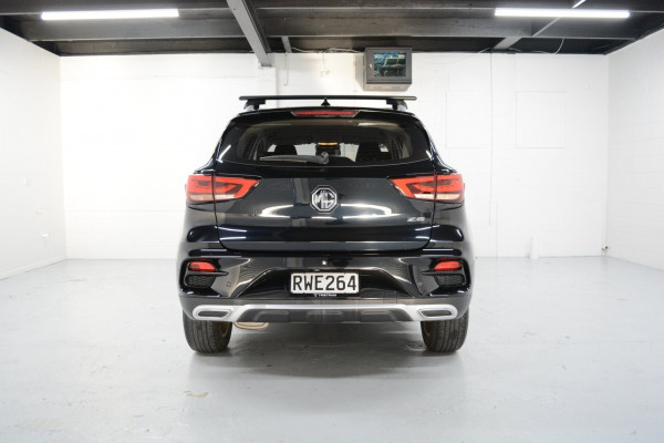 2022 MG ZST S13 Core SUV Image 5