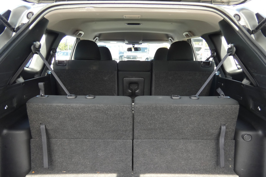 2022 MY22.5 Mitsubishi Outlander ZM MY22.5 ES 7 SEAT 2WD SUV Image 9