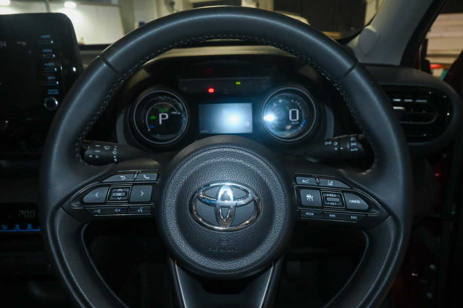 2020 Toyota Yaris Cross MXPJ10R GX SUV Image 11
