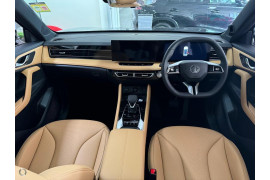2025 MG HS AS33 Essence SUV