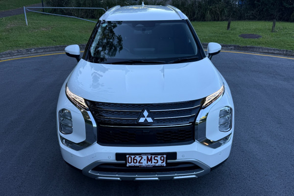 2023 MY24 Mitsubishi Outlander ZM LS SUV