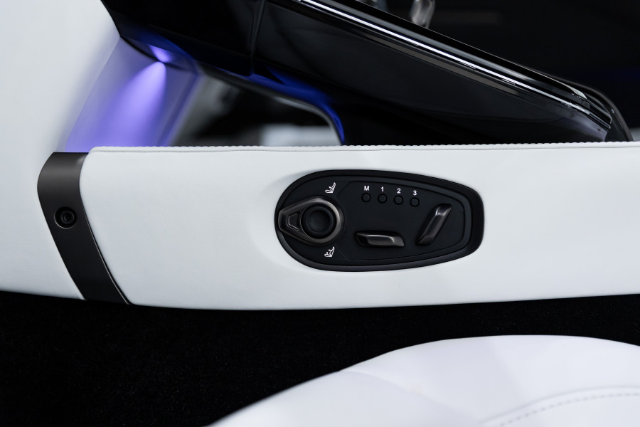 2024 Aston Martin Vantage  Coupe Image 28