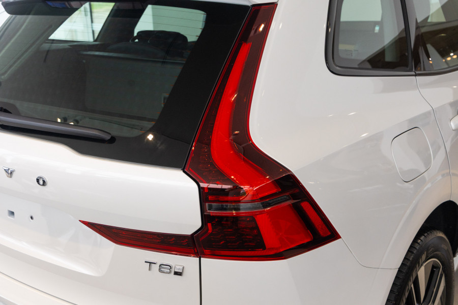 2026 Volvo XC60 UZ Plus T8 Plug-in Hybrid Dark SUV
