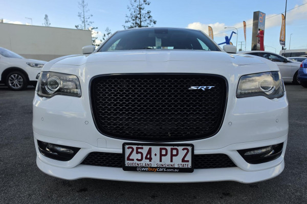 2017 Chrysler 300 LX SRT Sedan Image 4