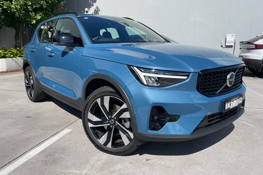 2024 Volvo Xc40 B5 Core Dark Karry Marylee