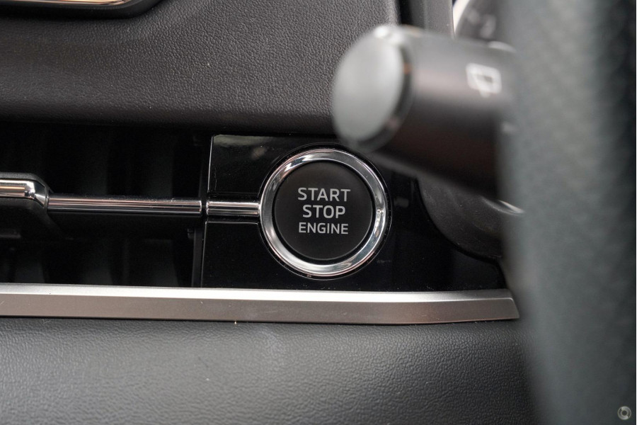 2024 Mitsubishi Outlander ZM LS SUV Image 13