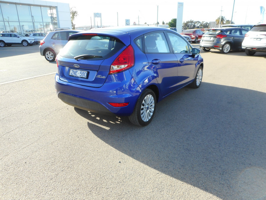 2012 Ford Fiesta WT LX Hatchback Image 8