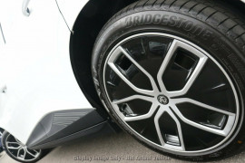 2024 MG MG4 MEH32 Essence 64 Hatch