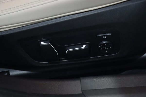 2026 MY25 BMW 3 Series G20 LCI II 330i M Sport Sedan image 14